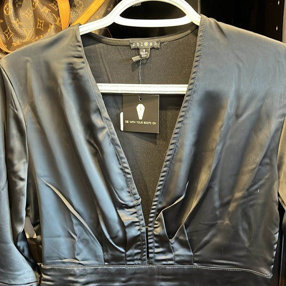 NWT Gorgeous top black sz small fits like XS - Picture 3 of 8